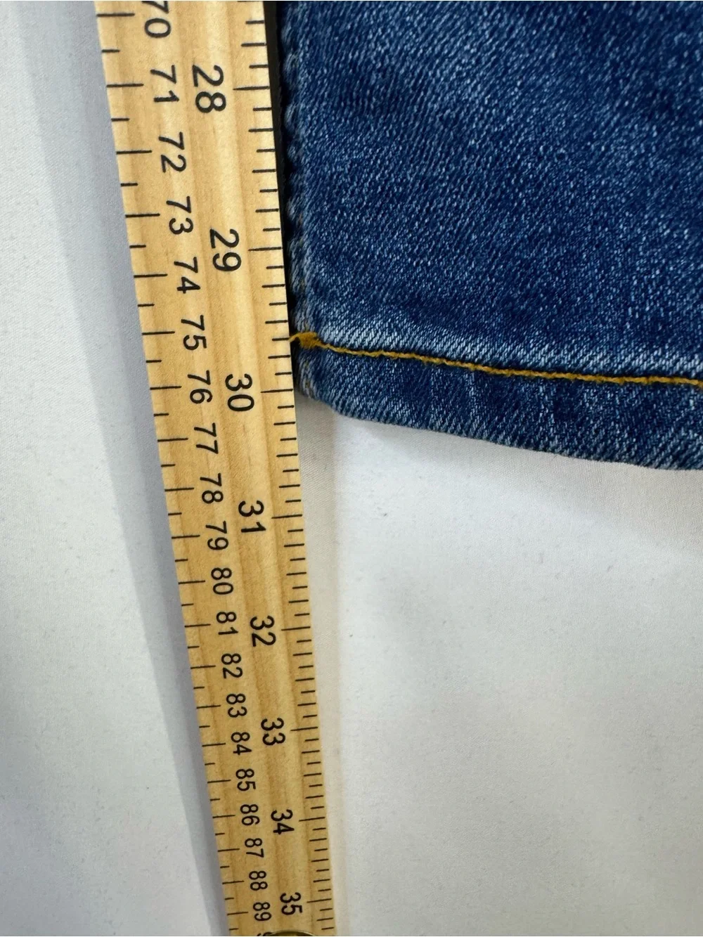 Zara Men Slim Straight Jeans in Blue Wash